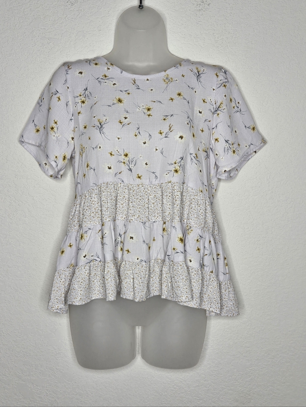NWT Altar'd State Lavender Boho Ditsy Floral Ruffle Peplum Tier Short Sleeve Top